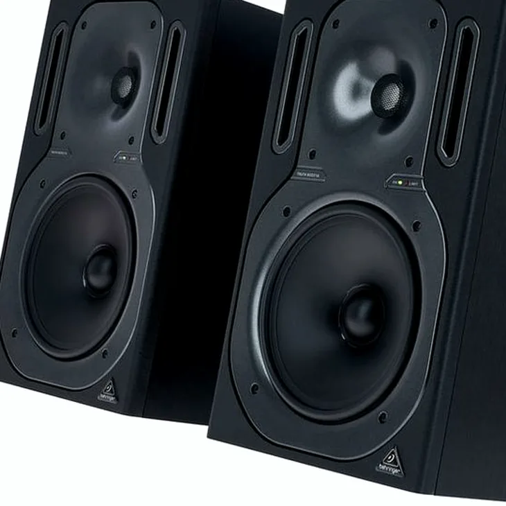 Behringer B2031A Truth Review: Under the microscope: details and soundstage