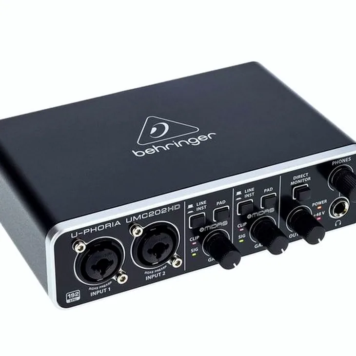 Behringer U-Phoria UMC202HD Review: Hit or miss?