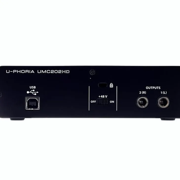 Behringer U-Phoria UMC202HD Review: Hit or miss?