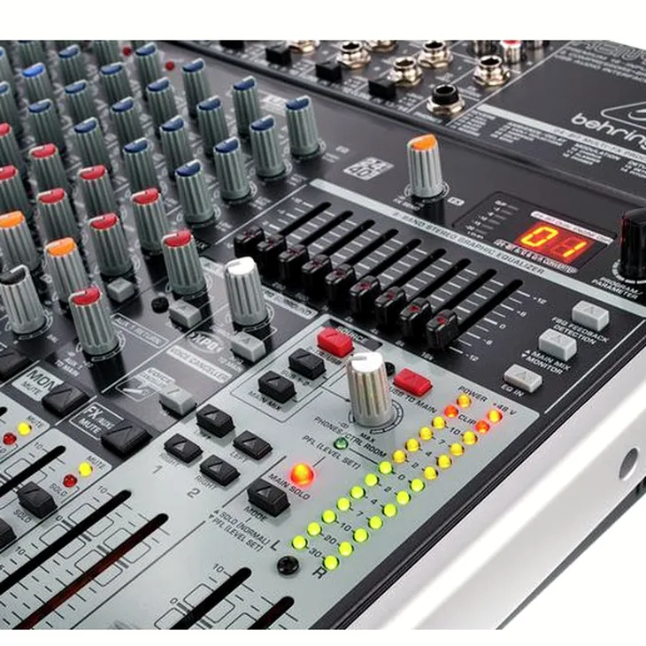 Behringer Xenyx X1832USB Review: Top features