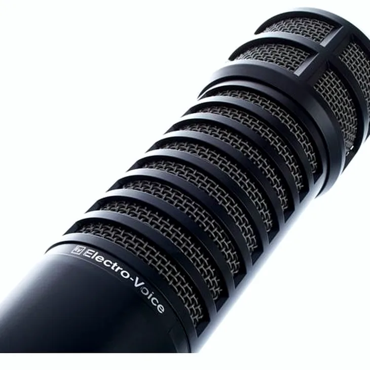 EV RE320 Review: Complete breakdown of capabilities