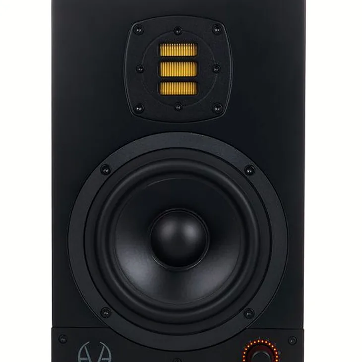 EVE Audio SC205 All Black Review: Are they still worth choosing?