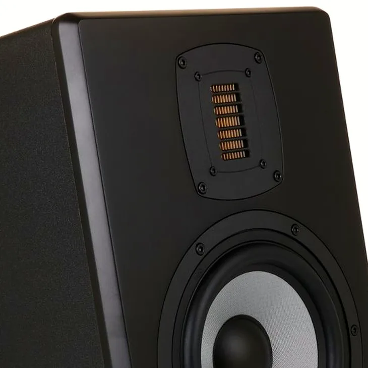 EVE Audio SC2070 Review: Comprehensive overview