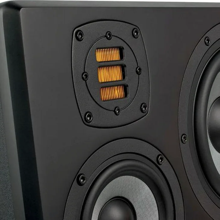 EVE Audio SC3070 right Review: All details about EVE Audio SC3070 right