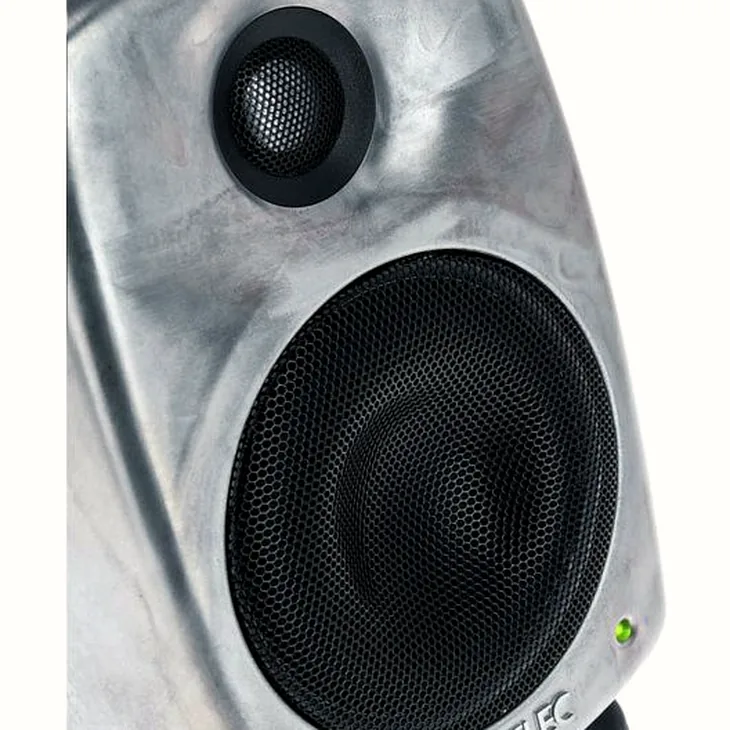 Genelec 8320 RAW Review: An objective look at the gear