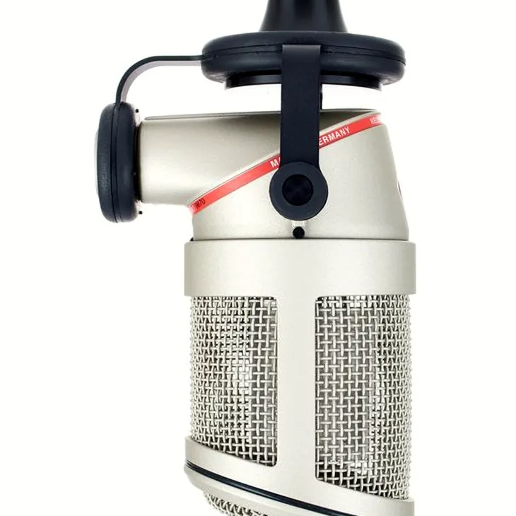 Neumann BCM 104 Review: Should you buy it for the studio?