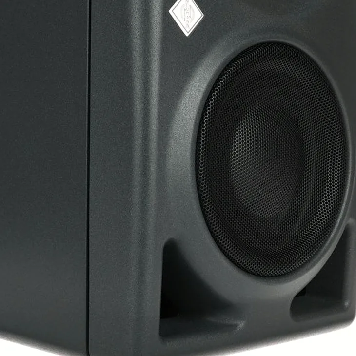 Neumann KH 120 II Review: Build quality, cabinet, and sound