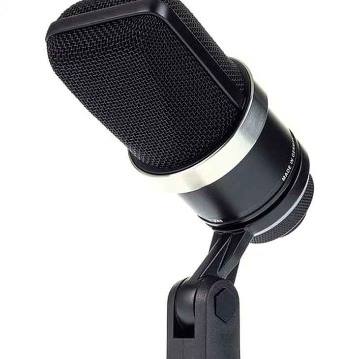 Neumann TLM 102 BK Review: Most important functions and specs