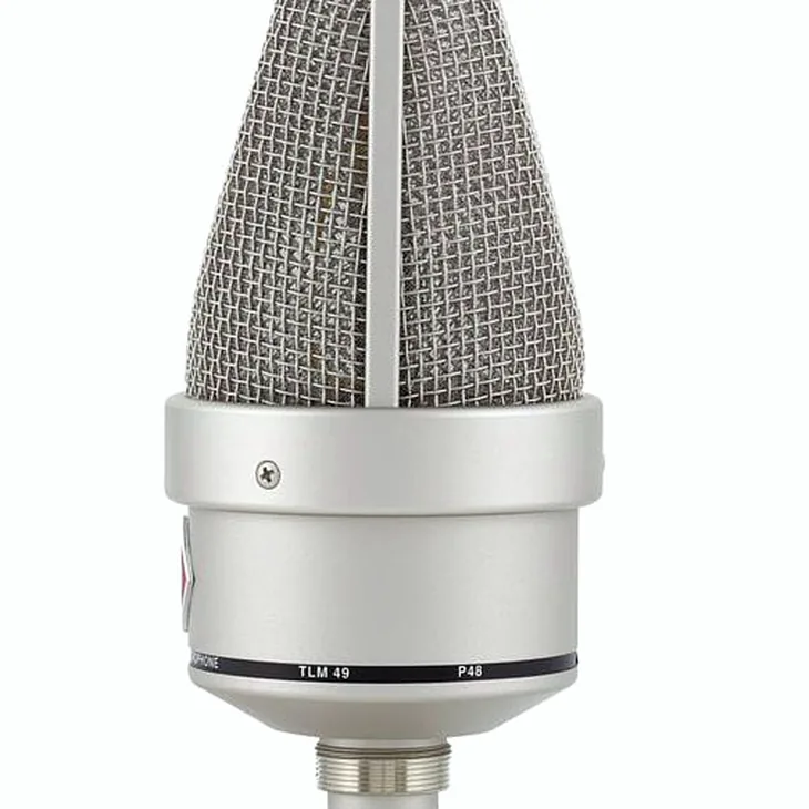 Neumann TLM 49 Review: Frequency response and performance analysis