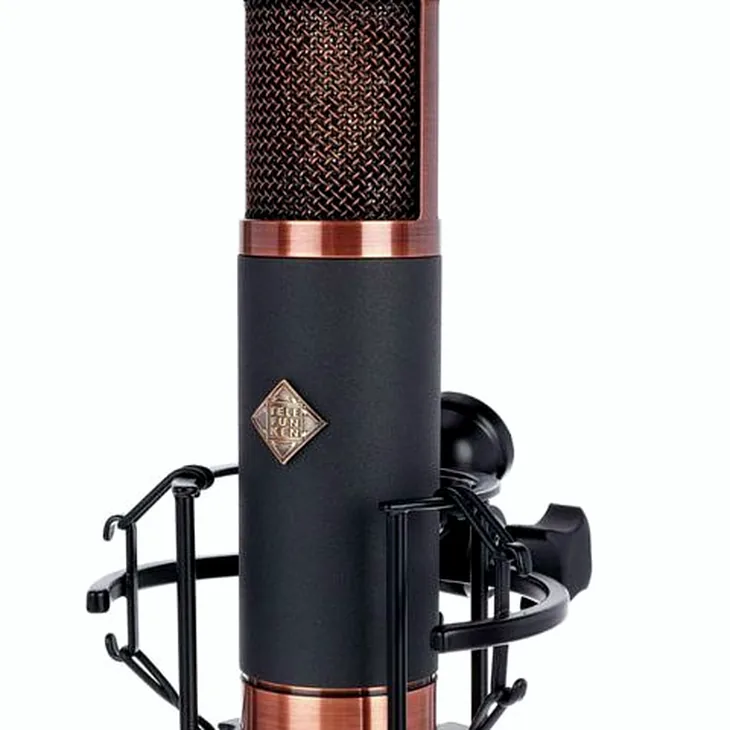 Telefunken TF39 Review: Build quality check