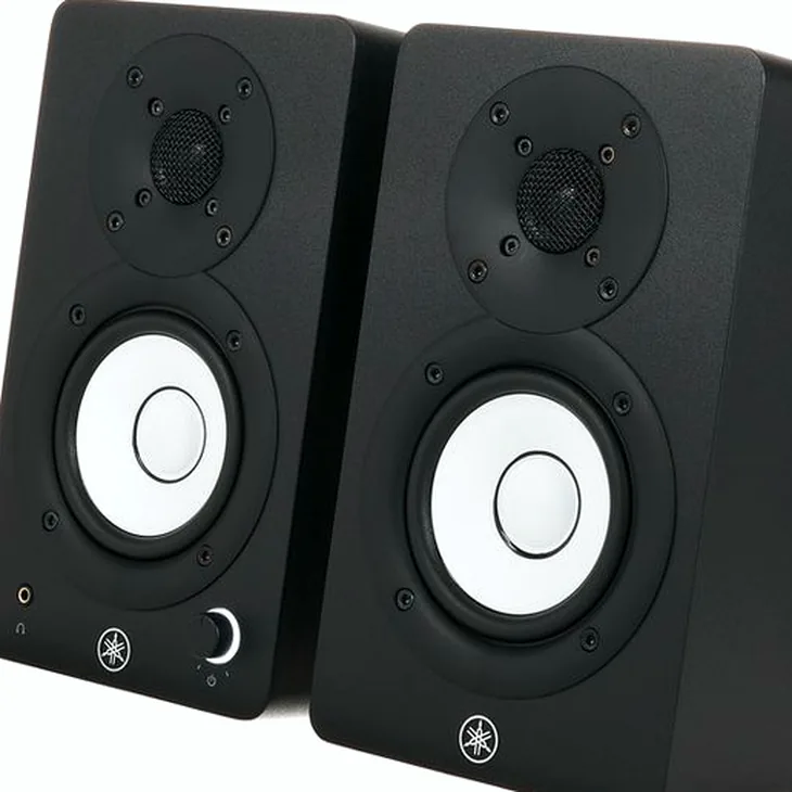 Yamaha HS 3 Review: Checking reliability in the mix