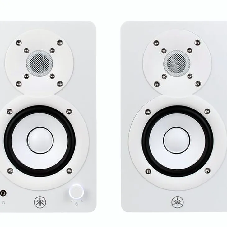 Yamaha HS 3 W Review: First listening impressions