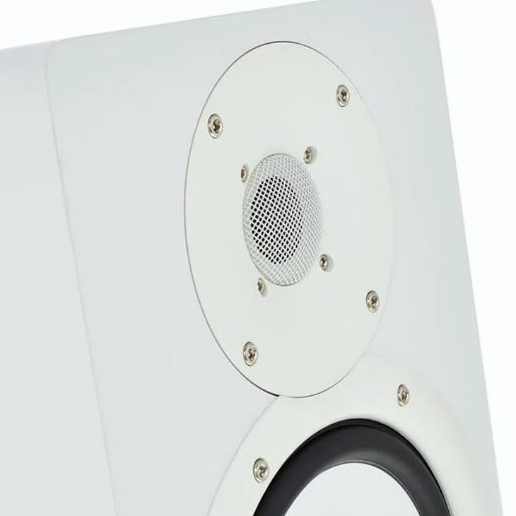 Yamaha HS 7I W Review: An objective look at the gear